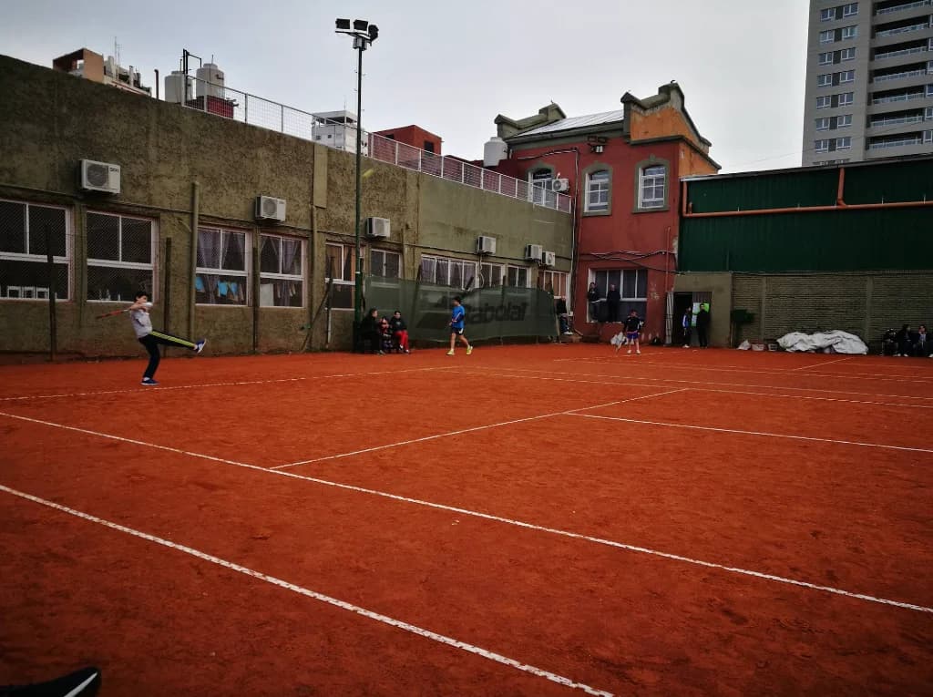 Tenis Ferro