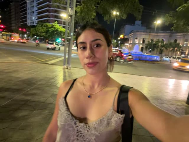 Valeria Lozada